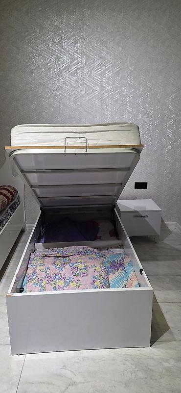 2 yas: Oğlan və qız üçün, İşlənmiş, 2 təknəfərlik çarpayı, Dolab, 2 tumba — 6
