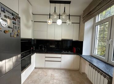 Продажа квартир: 2 комнаты, 42 м², Сталинка, 2 этаж — 4