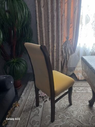 Stullar: Mətbəx üçün, Qatlanmayan, rəng - Sarı Stul