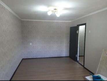 дом село кызыл туу: 1 бөлмө, Менчик ээси, Чогуу жашоосу жок