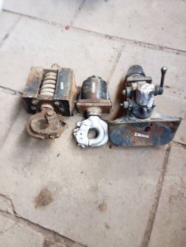 домкрат 5 тон: Фаркоп Жүк ташуучу унаалар үчүн МАЗ, Колдонулган, Өзү алып кетүү