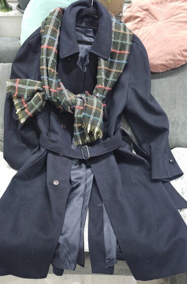 Kaputi i mantili: Muški dugi kaput od vune, tamnoplave boje, sa klasičnim kragnom i — 8