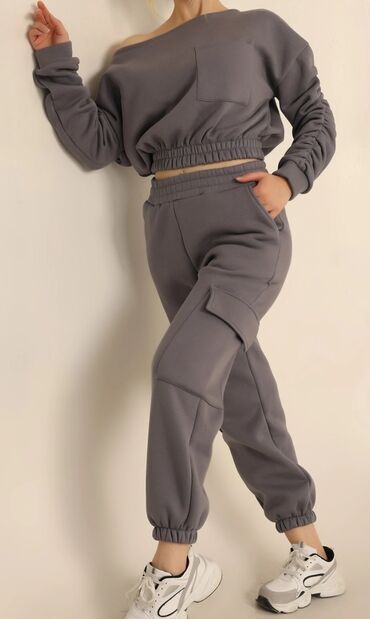 İdman geyimləri: 3 iplik destler m razmer 40 azn yasil ve karicnivi L razmer 35azn — 4