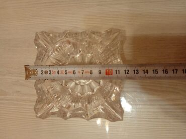 Konfet qabları: Hamısı bir yerdə 15 AZN 2 ədəd Xrustal konfet qabı, 1 ədəd Xrustal — 11