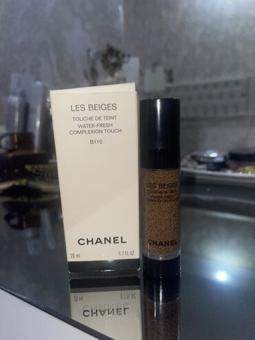 Üz makiyajı: Tonal krem, Chanel, İşlənmiş, Pulsuz çatdırılma