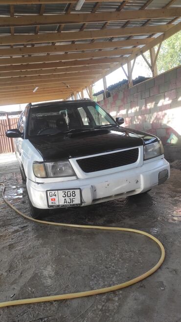 субару центр: Subaru Forester: 1997 г., 2 л, Механика, Бензин, Универсал