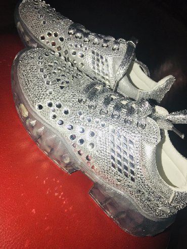 Women's Sneakers and athletic shoes: Ölçü: 37, rəng - Gümüşü, Yeni — 10