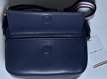 Другие сумки: Продаю сумку!
Качество отличное.
Новая
Никто не носил!
Торг уместен — 3