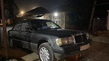 190 satışı: Mercedes-Benz 190 (W201) sedan - Kuzov: 4 qapılı sedan, qara rəng - — 3