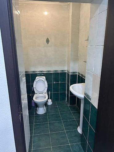Дома: 220 м², 7 комнат — 9