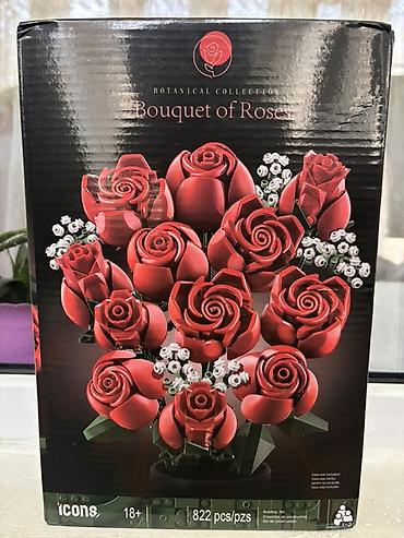 Букеты из игрушек: Конструктор “Bouquet of Roses” из серии Botanical Collection. - Набор — 2