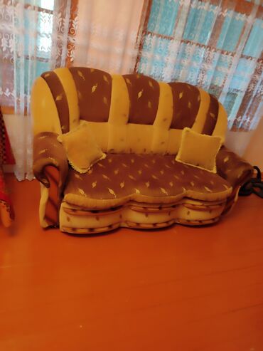 uwaq mebeli: İşlənmiş, Mini-divan, 2 kreslo, Bazalı, Açılan