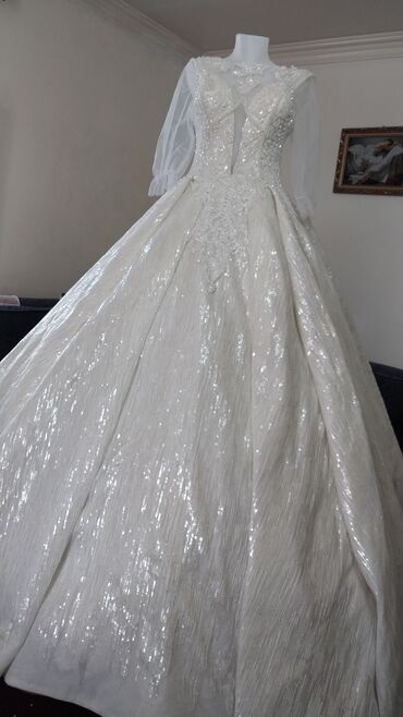 Toy paltarları: Məclis və gəlinlik dəstləri – zərif balıq, A-kəsim və şahzadə — 8