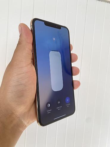 Мобильные телефоны: IPhone Xs Max, Б/у, 64 ГБ, Золотой, 100 % — 2