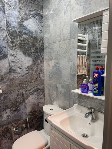 Uzunmüddətli kirayə mənzillər: Sabunçu rayonu,Bakıxanov(Razin) qəsəbəsi,Asan xidmətin arxasında,16 — 9