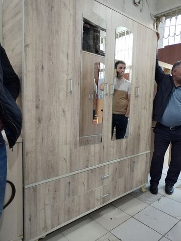 Dolablar: Yeni, Kupe, 4 qapılı Düz dolab, Dolab-asılqan, Almaniya — 9