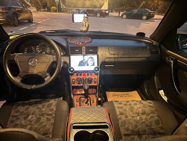 Mercedes-Benz: Salam. Avtomobil şəkildən görsəndiyi kimi ideal vəziyyətdədir.Heç bir — 11