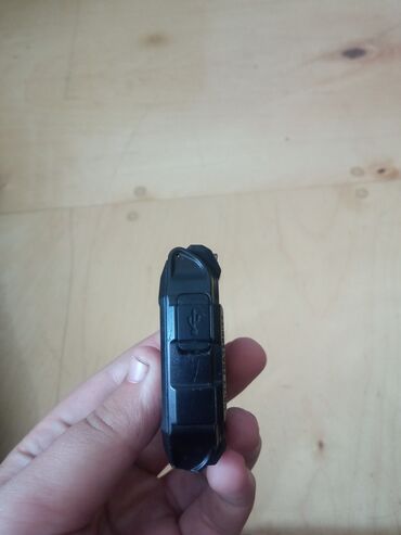 Smart saatlar: Uşaq üçün ağıllı saat – kameralı və fənərli Xüsusiyyətlər: - Rəng — 16