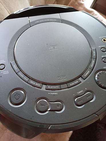 displej za televizor: **Sony kućni audio sistem / prenosivi zvučnik MHC-V11**Jednom — 2