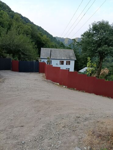 binede kreditle evler: 3 otaqlı, 120 kv. m, Orta təmir