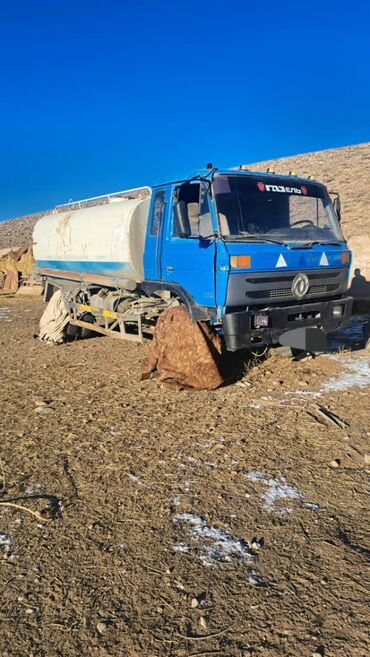 авто лейлек: Водавоз 
Dongfeng 2013