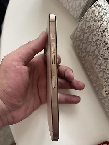ayfon 14 puro: IPhone 16 Pro Max, Qızılı, Barmaq izi, Simsiz şarj, Face ID — 3