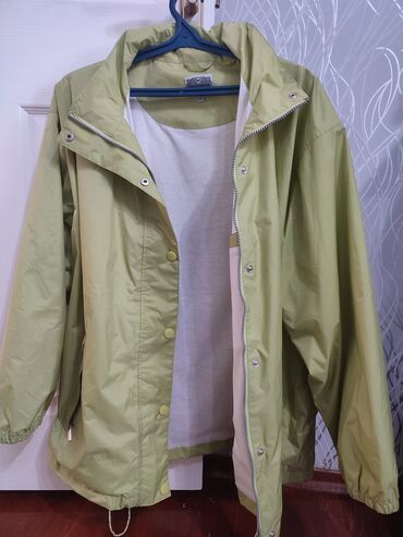 Куртки: Женская куртка XL (EU 42), цвет - Зеленый
