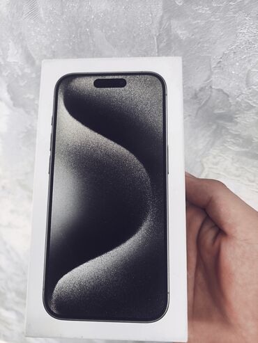 Apple iPhone: IPhone 15 Pro, Б/у, 128 ГБ, Natural Titanium, Зарядное устройство, Защитное стекло, Чехол, 93 %