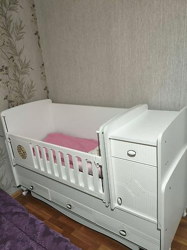 Beşik 55 azn təcili satılır heç bir problemi yoxdur matras da üzrində lalafo.az -da Beşik 55 azn təcili satılır heç bir problemi yoxdur matras da üzrində