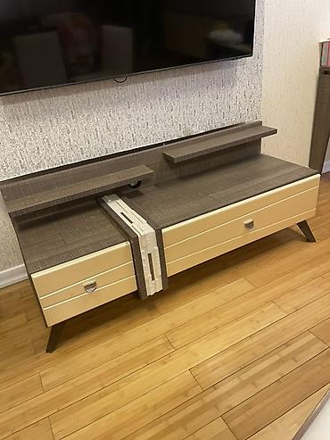 Masa və oturacaq dəstləri: Qonaq otağı üçün, İşlənmiş, Açılan, 6 stul — 7