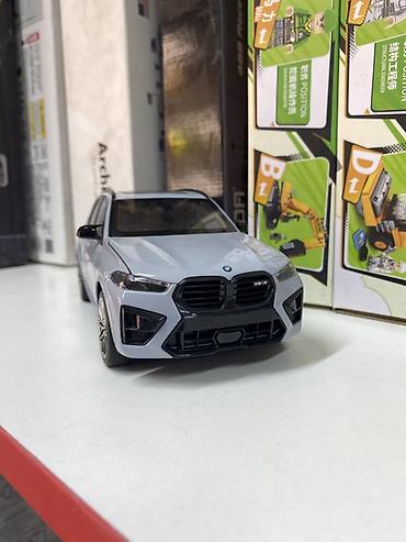 Масштабная модель BMW X5 M в кузове SUV. Модель выполнена в