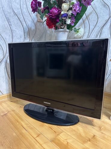 zimmer tv pult: İşlənmiş Televizor Samsung Led 85" Ünvandan götürmə