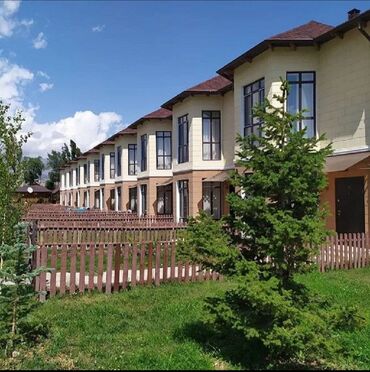 хостел в бишкеке в Кыргызстан | Долгосрочная аренда квартир: 132 м², С оборудованием