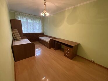 Продажа квартир: 3 комнаты, 92 м², Индивидуалка, 2 этаж, Косметический ремонт