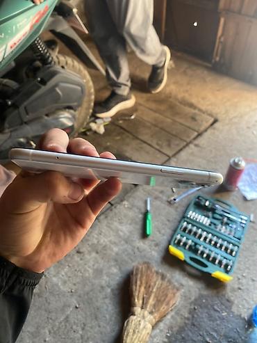 Уюлдук телефондор жана аксессуарлар: IPhone 11, Колдонулган, 256 ГБ, Ак, Каптама, 79 % — 6