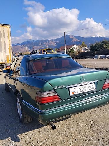 вин стикер: Mercedes-Benz W124: 1993 г., 2.2 л, Автомат, Бензин, Седан — 4
