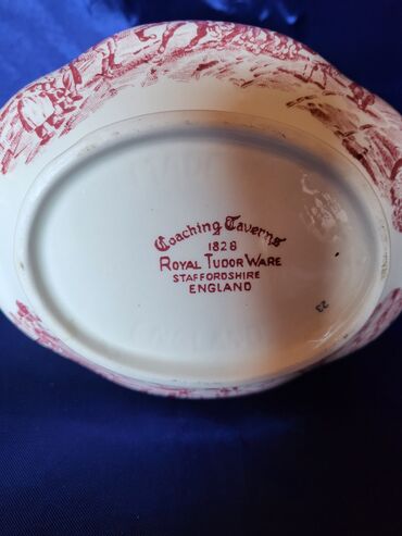 Činije: Engleska nova sosijera RTWare 70te. Sosijera nova,sve na njoj na lalafo.rs — 12 Činije: Engleska nova sosijera RTWare 70te. Sosijera nova,sve na njoj — 12