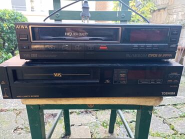 vhs video rekorder: Dva video rekordera sa slike stanje neprovereno (nisu bili moji)