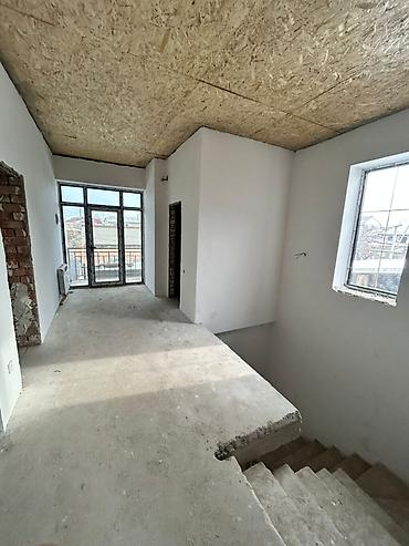 Продажа коттеджей и домов: 🏡 Продаётся дом (дуплекс) | Кок-Джар 📍 Ахунбаева / Кок-Жайык ✨ 168 м² — 3
