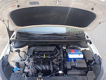 subaru oudbeck: Hyundai Elantra: 2019 г., 1.6 л, Вариатор, Бензин, Седан — 9