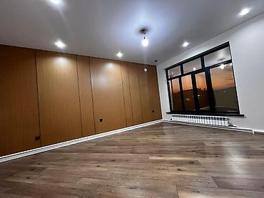 Продажа коттеджей и домов: Продаётся современный двухуровневый, расположенный на центральной — 16