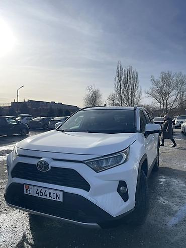 Toyota: Toyota RAV4: 2019 г., Кроссовер — 3