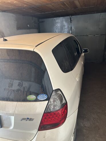 крыло для хонда фит: Honda Fit: 2006 г., 1.5 л, Вариатор, Бензин, Хэтчбэк