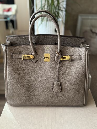 сумка hermes birkin: Продам сумку Hermes. Состояние отличное Цена :1000 сом