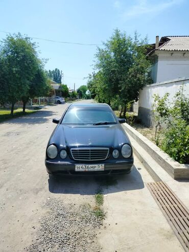 мерседес 124 уневерсал: Mercedes-Benz 220: 2001 г., 2.2 л, Автомат, Дизель, Седан