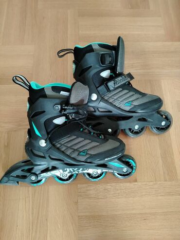 album za kovanice gde kupiti: Prodajem rolere Rollerblade Zetrablade, broj 39, točak 18mm. Kupljeni