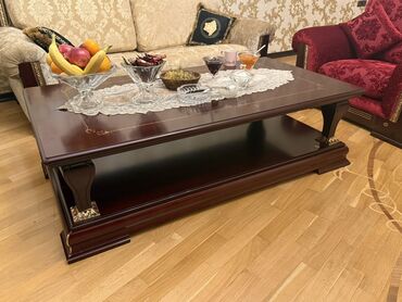 Qonaq otağı dəstləri: İşlənmiş, Jurnal masası, İtaliya — 3