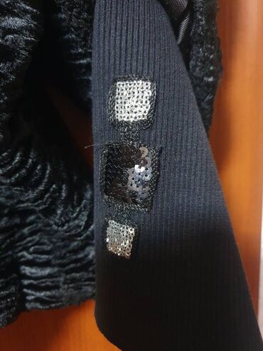 Шубы: Продаем новую полушубку из каракуля . Проиводство Южная Корея. Размер — 8