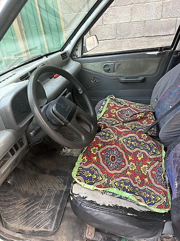 Унаа сатуу: Daewoo Tico: 1997 г., 0.8 л, Кол менен иштөөчү, Бензин, Хетчбек — 4