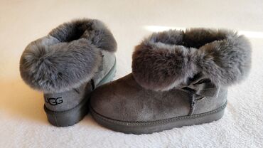 Ugg obuća: Ugg čizme, bоја - Siva, 38 — 7